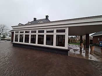 Nieuwbouw van woning met paardenstal Bouwbedrijf E. Roossien Stadskanaal